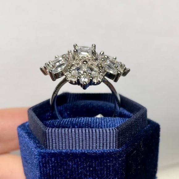 Lotus Statement Ring - Picture 5 of 10